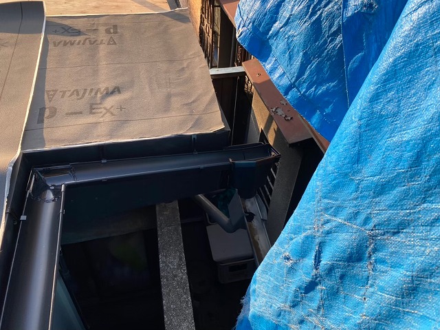 野地板設置と防水紙